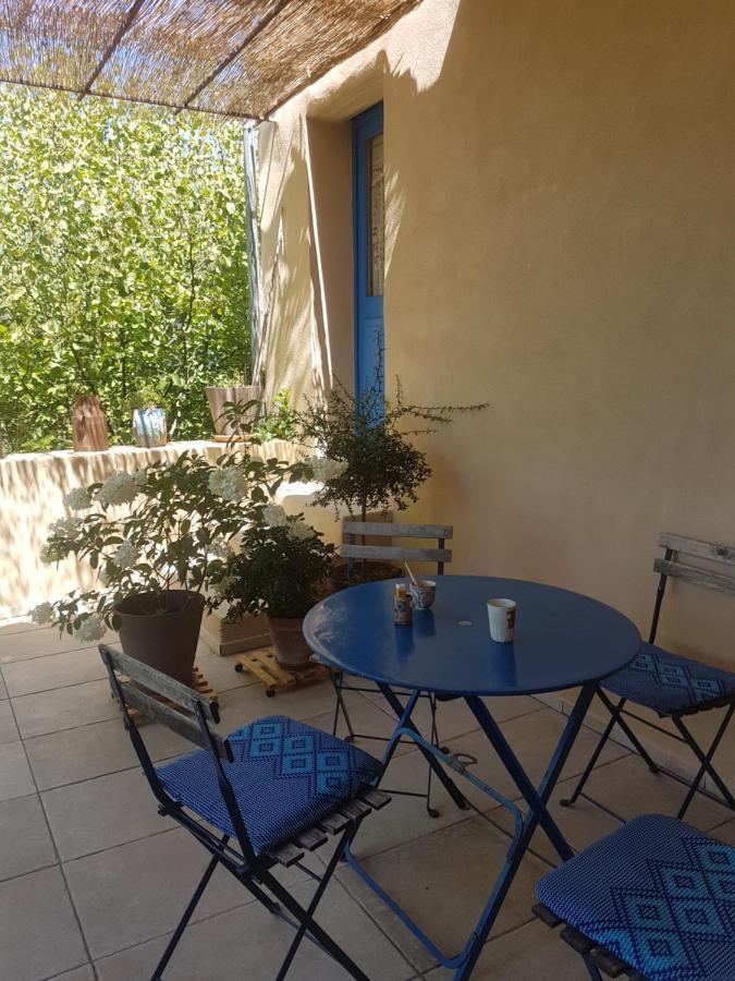 La Colline Bleue Acomodação com café da manhã Banne Exterior foto