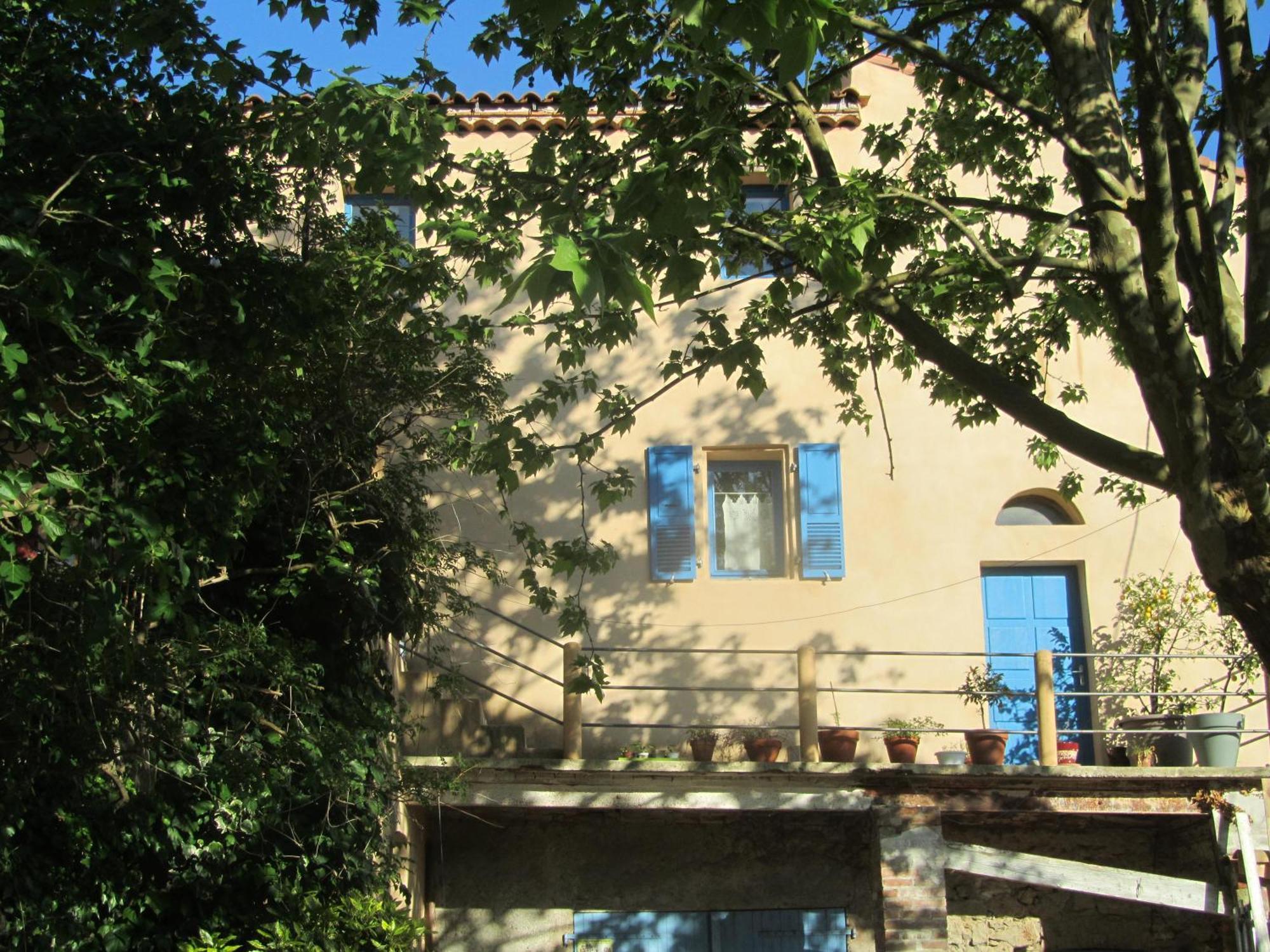 La Colline Bleue Acomodação com café da manhã Banne Exterior foto